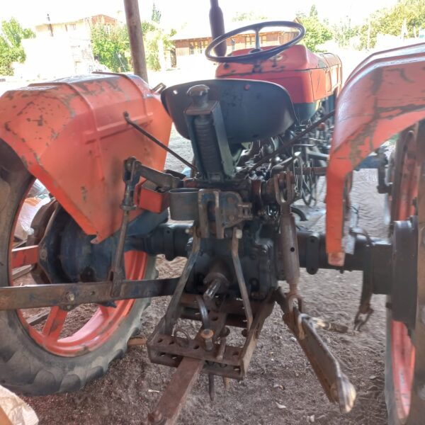 Tractor Fiat 400 (Valor en USD) - Imagen 2
