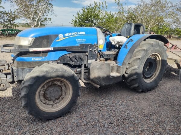 Tractor Usado New Holland TD 85 f frutero