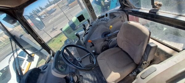 Tractor CASE FARMALL 130A - Imagen 3