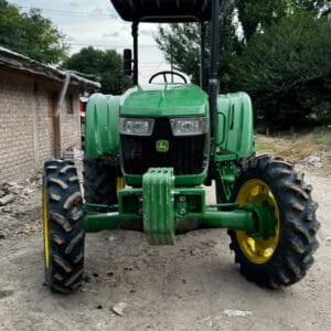 Alternative view of John Deere 5060E 2024