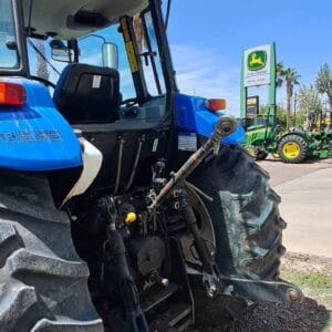 Alternative view of Tractor New Holland TL5.100
