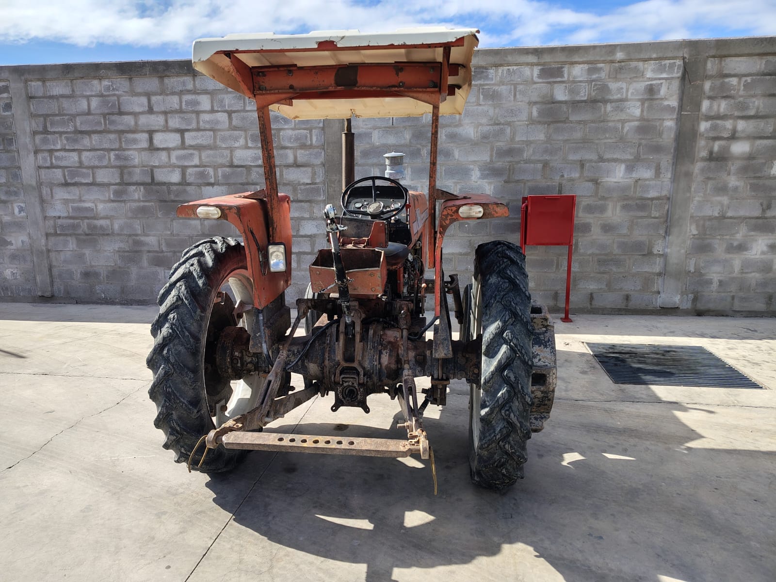 Tractor Massey Ferguson 1175 1984 - Imagen 3