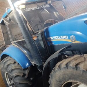Alternative view of Tractor  New Holland T6.130 año 2020