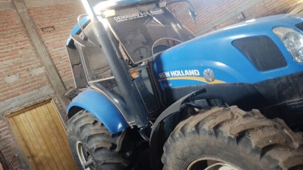 Tractor  New Holland T6.130 año 2020 - Imagen 2