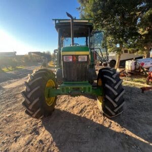 Alternative view of Tractor John Deere 7500 año 2002